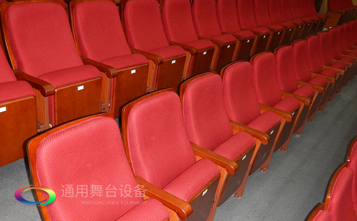 通用舞臺承接廣州市廣鐵一中報告廳舞臺幕布、燈光、音響項目