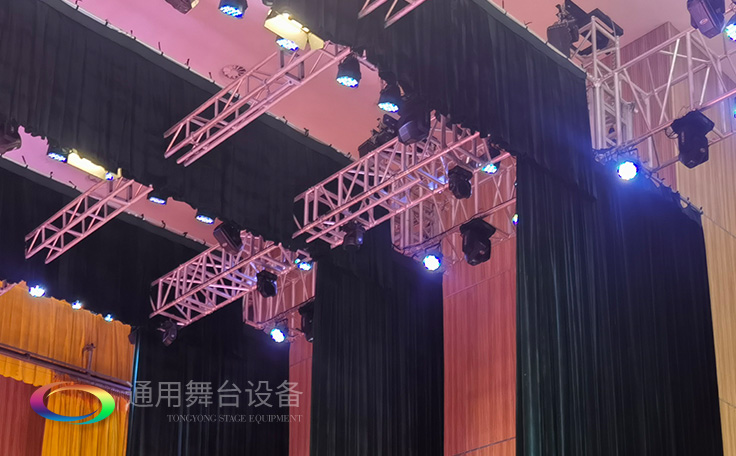 FLY BAR通用舞臺(tái)按驅(qū)動(dòng)方式、驅(qū)動(dòng)形式、用途等介紹舞臺(tái)吊桿機(jī)